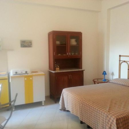 Casa Mazzini Yellow Apartment Favignana Exterior foto