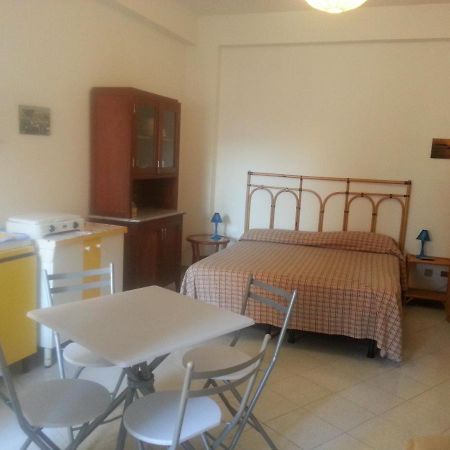 Casa Mazzini Yellow Apartment Favignana Exterior foto