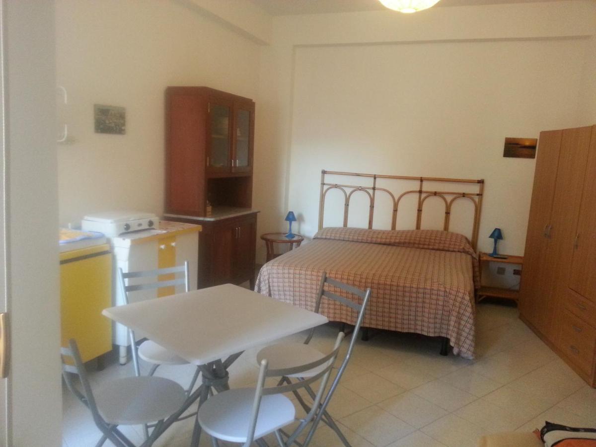 Casa Mazzini Yellow Apartment Favignana Exterior foto