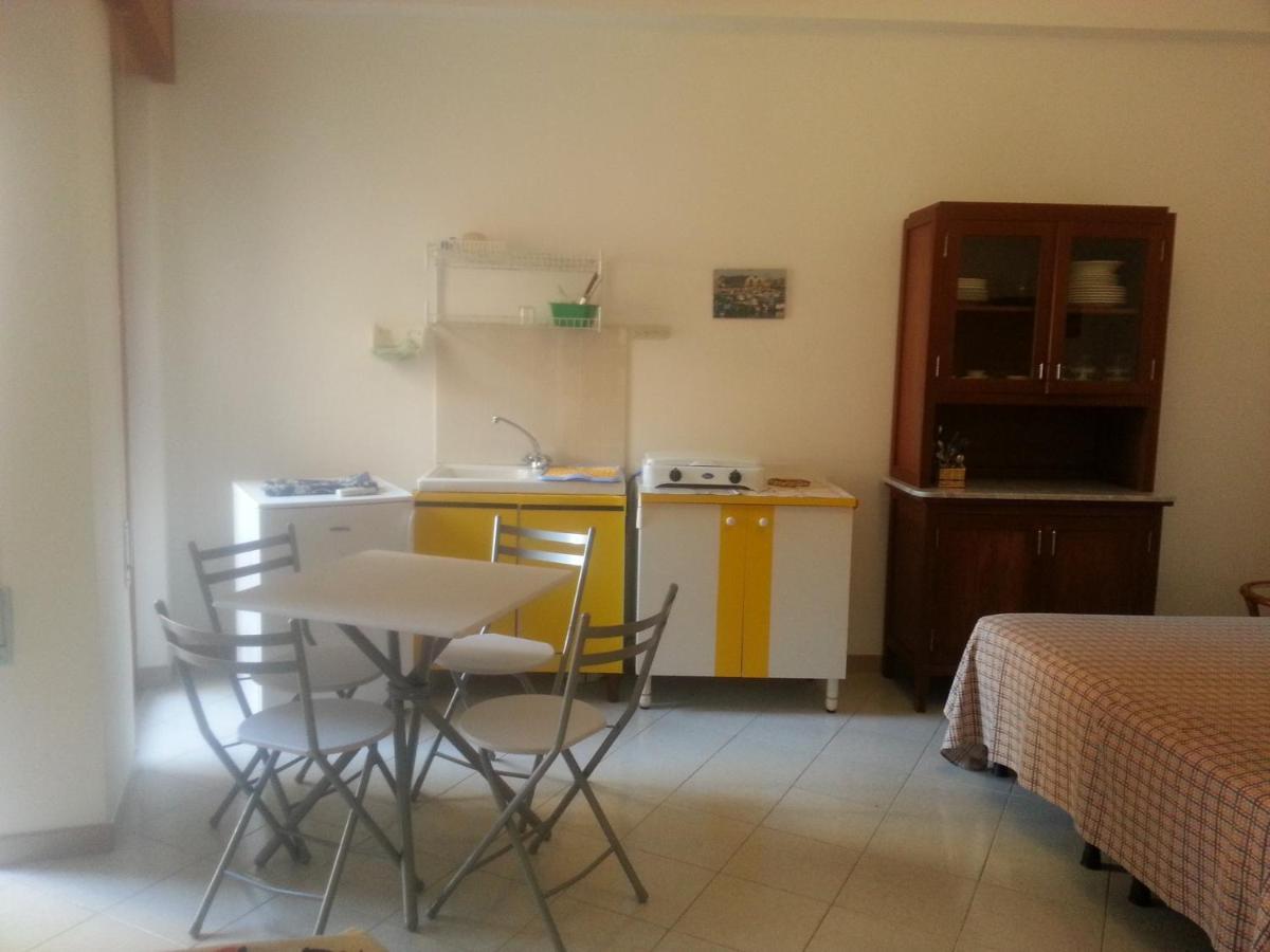 Casa Mazzini Yellow Apartment Favignana Exterior foto